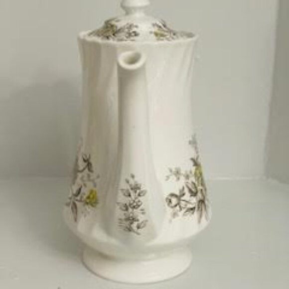 English Set of Teapot, Cup and Saucers and Sugar Bowl Crafted by Wood and Sons - Picture 11 of 14